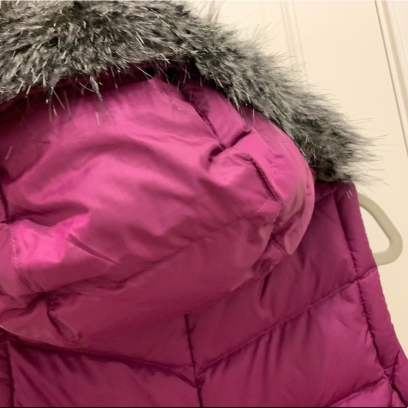 NWOT WOMENS PURPLE COLUMBIA-SPORTSWEAR METALLIC OMNI-HEAT FLUFFY DOWN HOOD VEST - Picture 3 of 11